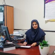 از اتاق زایمان تا مدیریت جمعیت؛ روایت مامای نمونه  از چالش‌و راهکارها