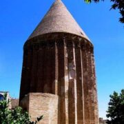 برج علاءالدوله؛ نگین 800 ساله تاریخ و معماری در قلب ورامین