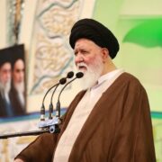 علم‌الهدی:نوسان قیمت از گرانی هم بدتر است/همه در مقابل معیشت مسئولیم