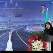 وزیر راه: مهندسان پای‌کار ایران ایستاده‌اند/پروژه‌ها روی زمین نمی‌ماند