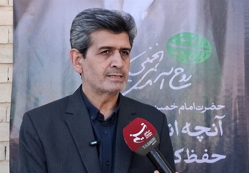 رهنمودهای امام خمینی(ره) و امام شهیدمان چراغ راه فعالیت‌های فرهنگی است