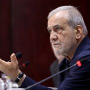 پزشکیان: خط راه‌آهن اردبیل با وجود تحریم‌ها به بهره‌برداری رسید