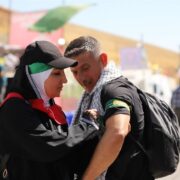ببینید| تسهیل تردد زائران اربعین از مرز تمرچین با همکاری عراق
