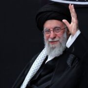رهبر شهید انقلاب معمار اقتصاد مقاومتی و وحدت امت بود