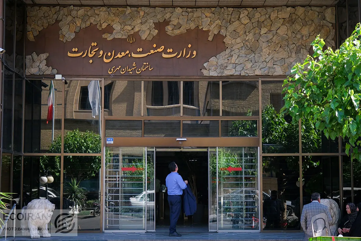 صمت: برنامه داریم 75 هزار خودرو وارد کنیم!+ جزئیات