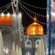 امتداد رحمت نبوی در حریم رضوی؛جلوه‌هایی از دلدادگی زائران شمس الشموس