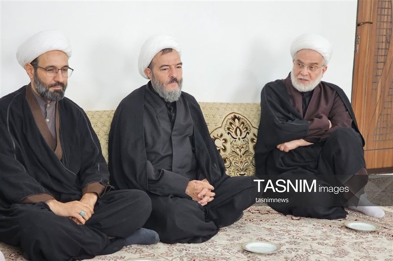 دیدار صمیمانه نماینده ولیفقیه در کردستان با روحانیون بیجار+تصویر اخبار بیجار , اخبار استان کردستان ,