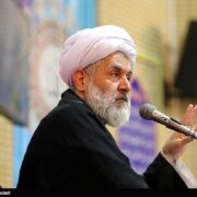 طائب: تنگه هرمز تحت مدیریت و کنترل جمهوری اسلامی ایران قرار دارد