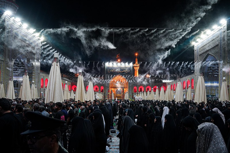 مشهد در سوگ امام مهربانی؛ رواق دارالذکر میزبان عاشقان آقای شهید ایران