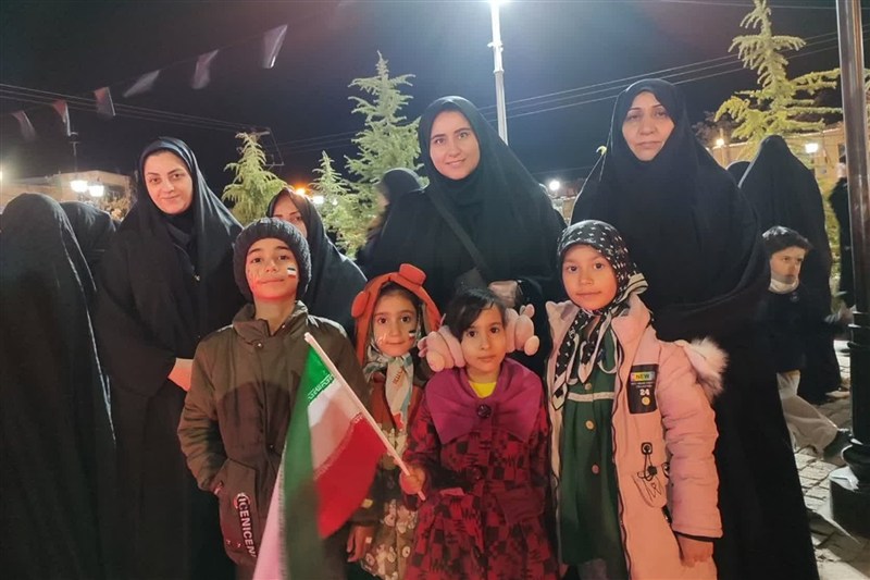 روایت زنانه از جنگ؛ از «خاکریز مجنون» تا «سجاده سرخ» اخبار استان همدان , اخبار کبودرآهنگ ,