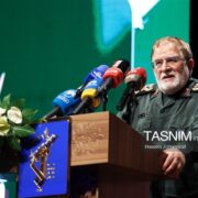 سرلشکر ایزدی: چند برابر نیازمان تولید «پهپاد و موشک» داریم