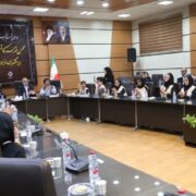 نوجوانان پای میز شهردارکرمان نشستند؛از شستن سرسره‌هاتامطالبه مترو