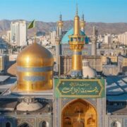 چهارشنبه‌ای به رنگ گنبد طلا؛ روایت دلدادگی زائران در حریم رضوی